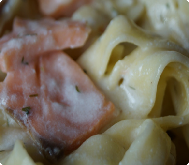 TAGLIATELLE AU SAUMON FUME ET SA CREME D’AMANDE